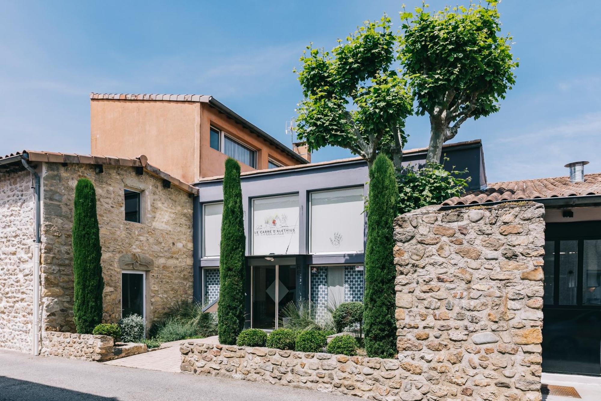 Le Carre D'Alethius Logis Hotel Restaurant Charmes-sur-Rhone Exteriér fotografie