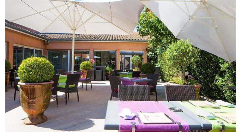 Le Carre D'Alethius Logis Hotel Restaurant Charmes-sur-Rhone Exteriér fotografie