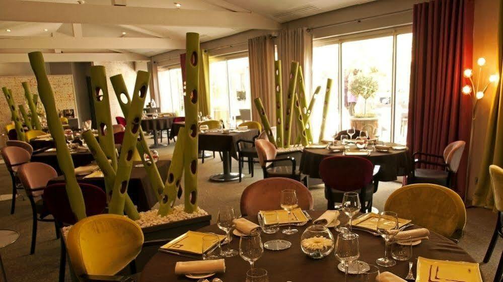 Le Carre D'Alethius Logis Hotel Restaurant Charmes-sur-Rhone Exteriér fotografie